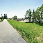 3 Bedroom Lovely Home In Nowe Warpno Feriehus