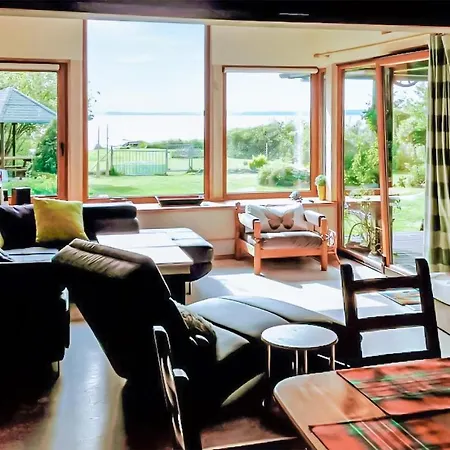 Holiday home Stunning In With House Sea View